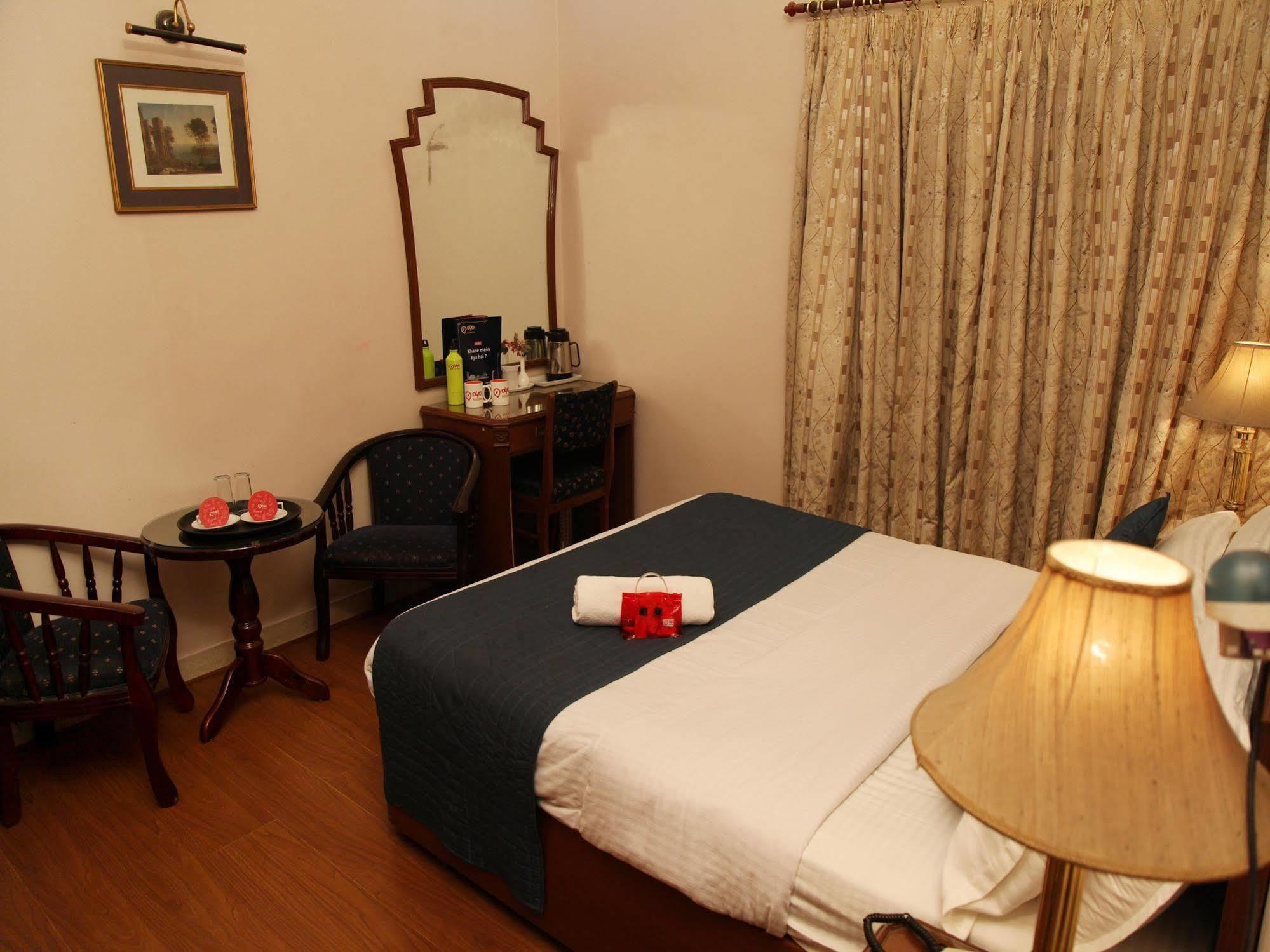 Hotel Imperial House Allahabad Exterior photo